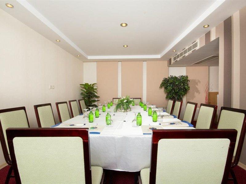 Kordon Hotel Alsancak Esmirna Exterior foto